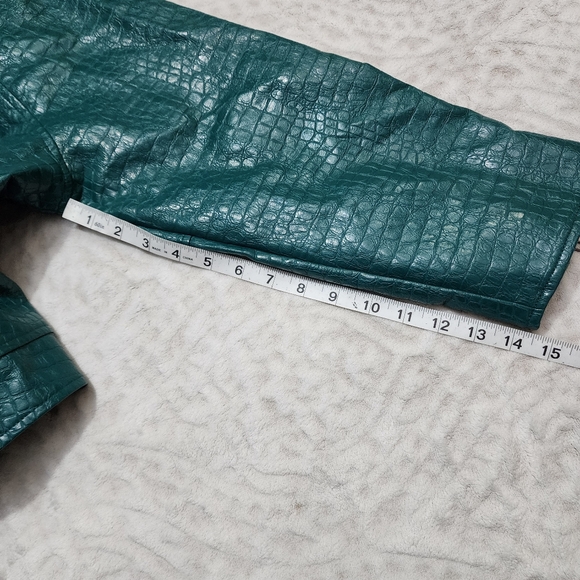 Modcloth Women's Crocodile Rock Faux Leather Moto Jacket Size 2X Green - Picture 12 of 14